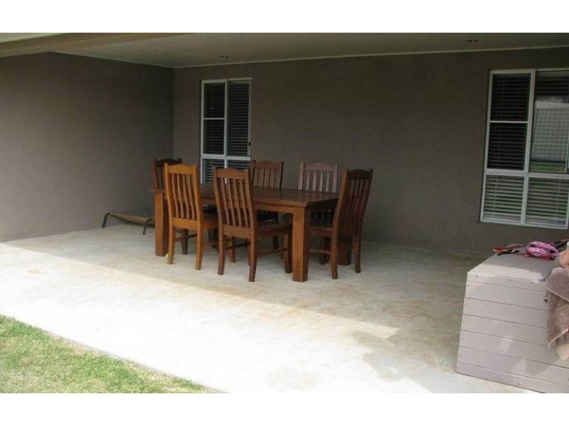 12 Pelling Court, Westbrook QLD 4350