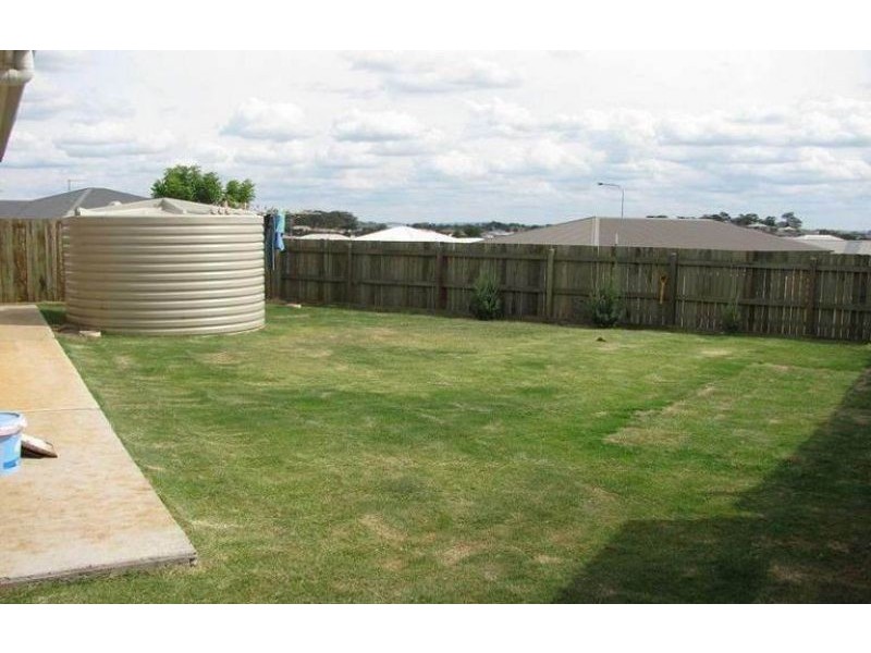 12 Pelling Court, Westbrook QLD 4350