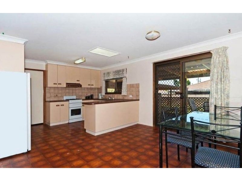 392 North Street, Wilsonton QLD 4350