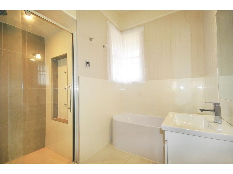 174 South Street, Centenary Heights QLD 4350