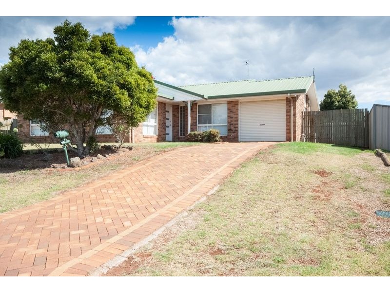 18 Gouldson Drive, Kearneys Spring QLD 4350