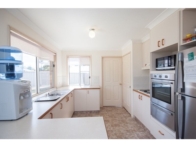 18 Gouldson Drive, Kearneys Spring QLD 4350