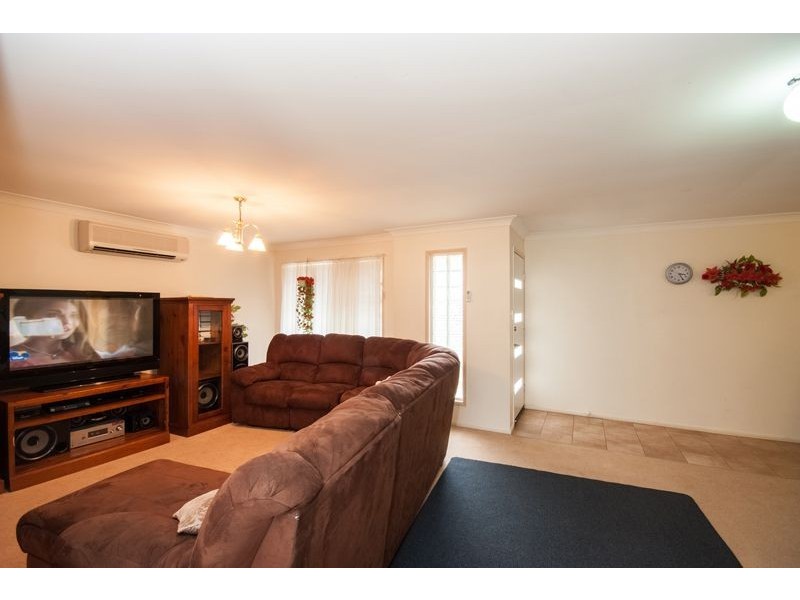 18 Gouldson Drive, Kearneys Spring QLD 4350