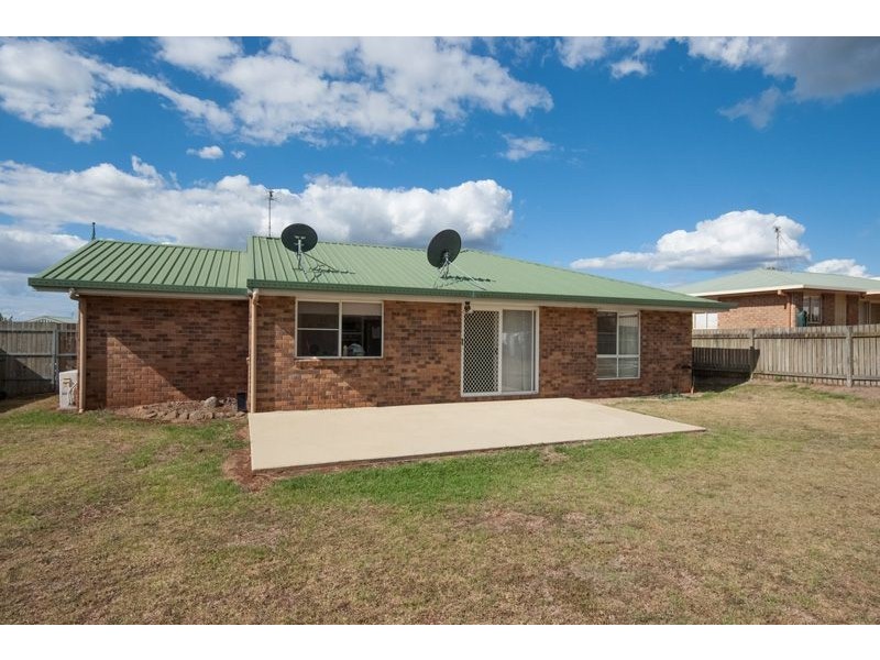 18 Gouldson Drive, Kearneys Spring QLD 4350