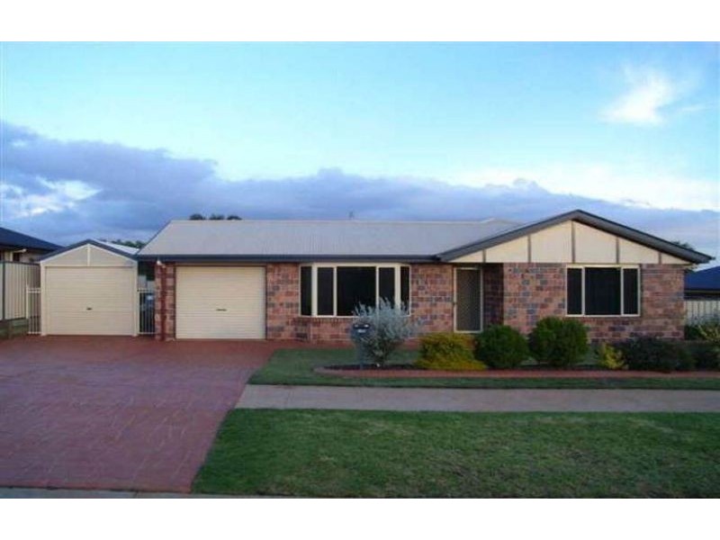 20 Macrossan Street, Cranley QLD 4350