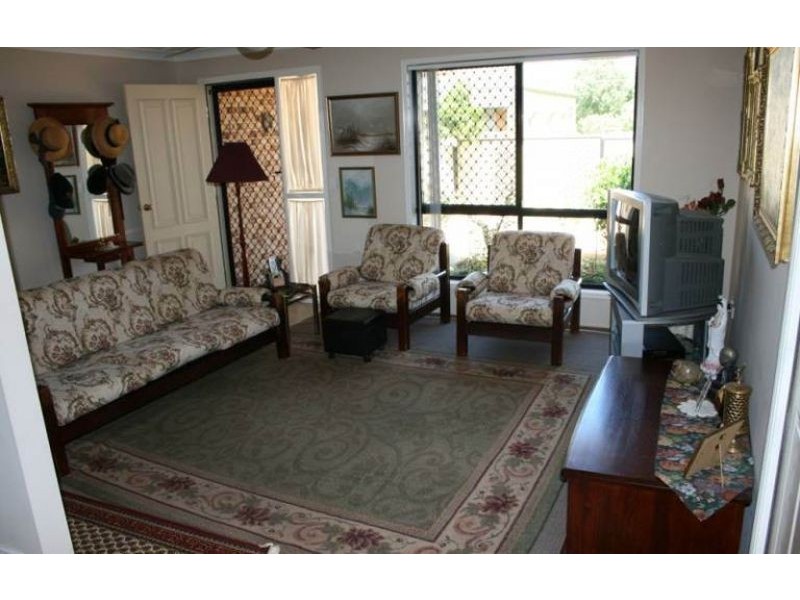 12 Monash Lane, Newtown QLD 4350