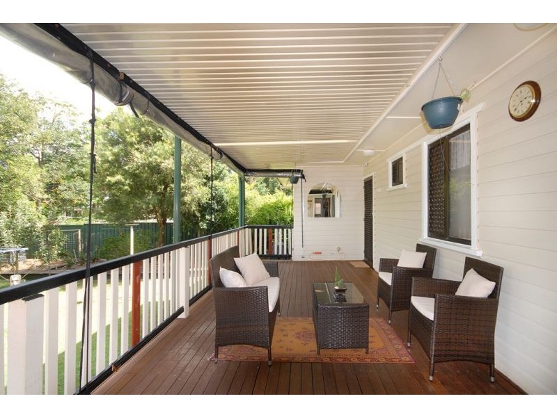 16 Newmarket Street, Newtown QLD 4350