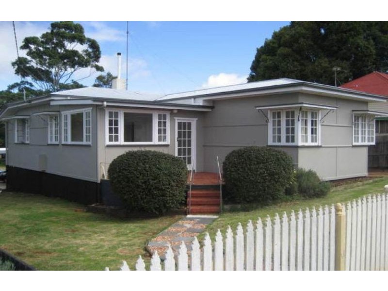 4a Vacy Street, Newtown QLD 4350