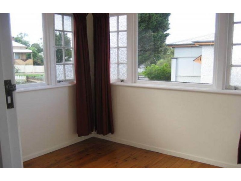 4a Vacy Street, Newtown QLD 4350