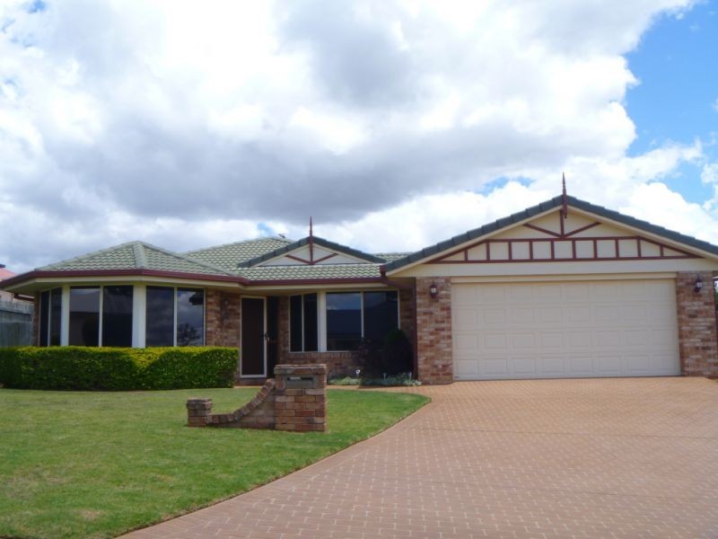 10 Paddington Court, Middle Ridge QLD 4350
