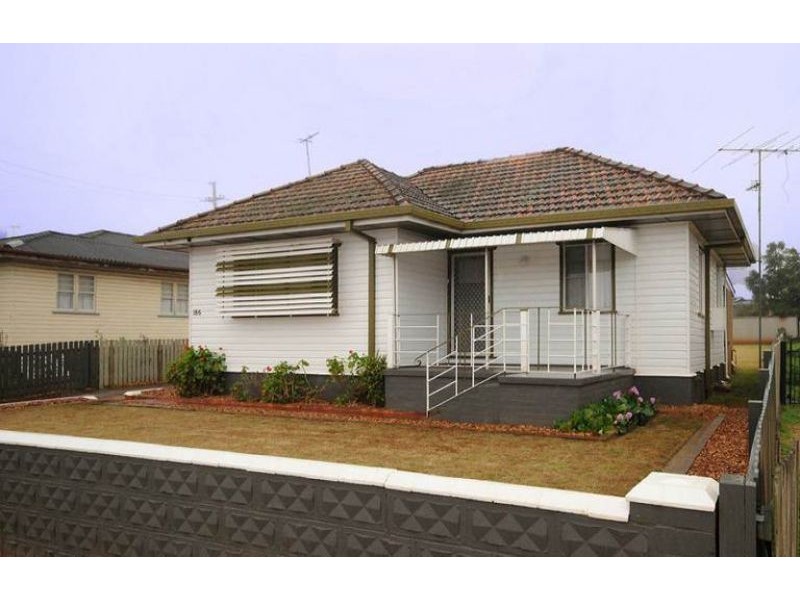 186 Ruthven Street, North Toowoomba QLD 4350