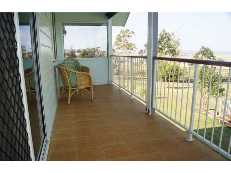 11 Jannuschs Road, Gowrie Mountain QLD 4350