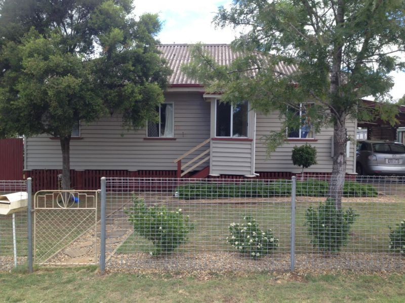 20 Cay Street, Newtown QLD 4350