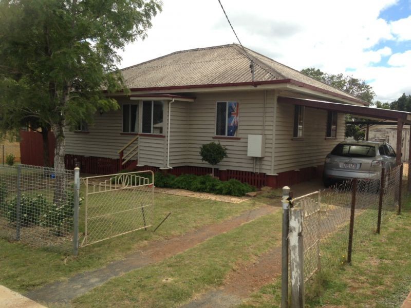 20 Cay Street, Newtown QLD 4350