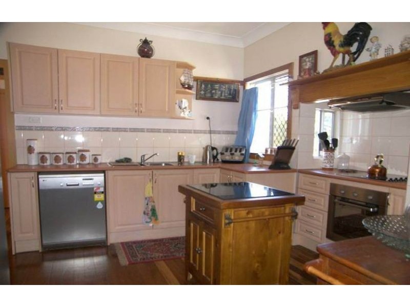 20 Cay Street, Newtown QLD 4350