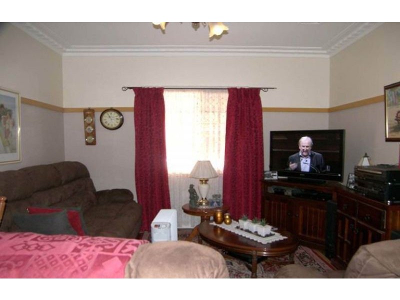 20 Cay Street, Newtown QLD 4350