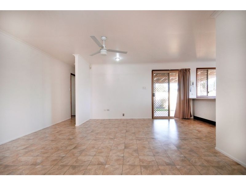 34 Melway Crescent, Harristown QLD 4350