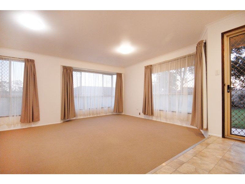 34 Melway Crescent, Harristown QLD 4350