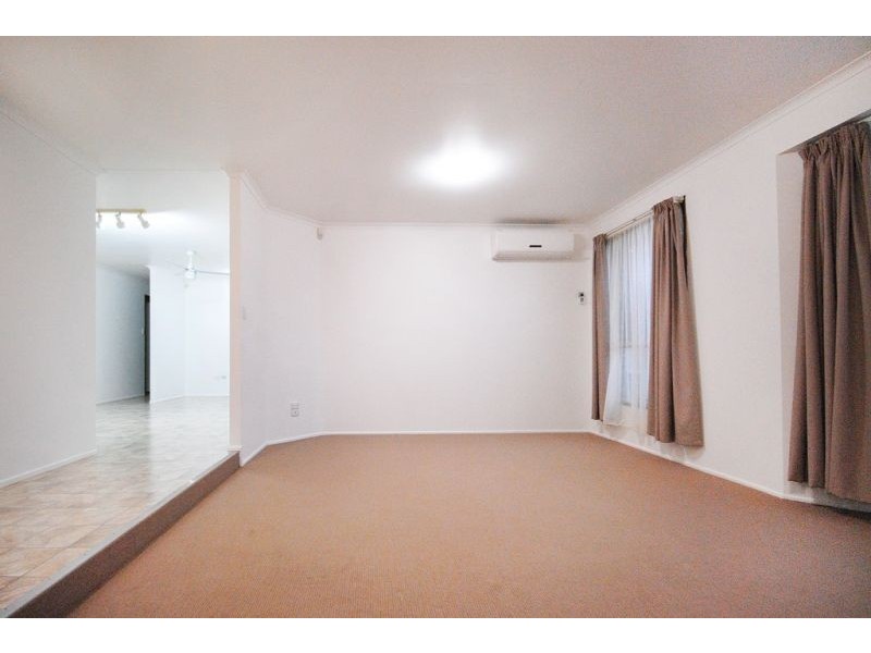 34 Melway Crescent, Harristown QLD 4350