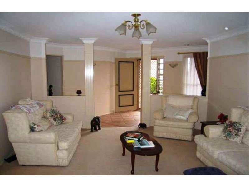 20 Paddington Court, Middle Ridge QLD 4350