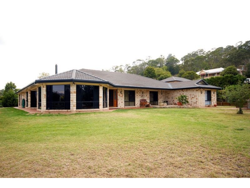 13 Graham Court, Hodgson Vale QLD 4352
