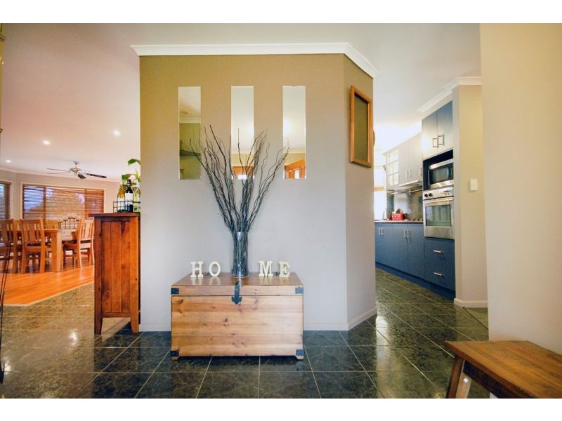 13 Graham Court, Hodgson Vale QLD 4352
