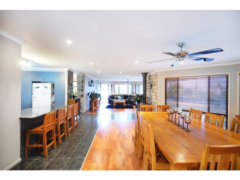 13 Graham Court, Hodgson Vale QLD 4352