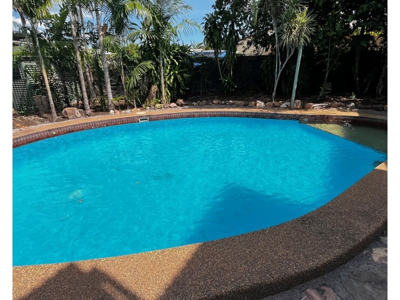 24 Wearing Crescent, Karama NT 0812