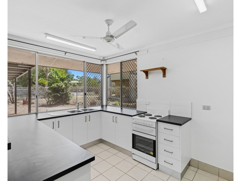 27 McGuire Circuit, Moulden NT 0830