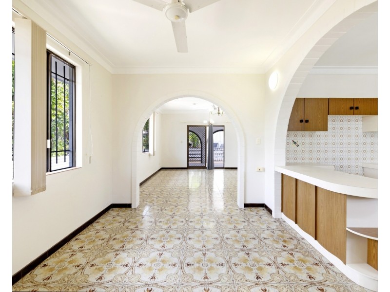 2/20  Easther Crescent, Coconut Grove NT 0810