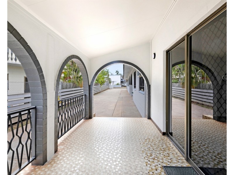 2/20  Easther Crescent, Coconut Grove NT 0810