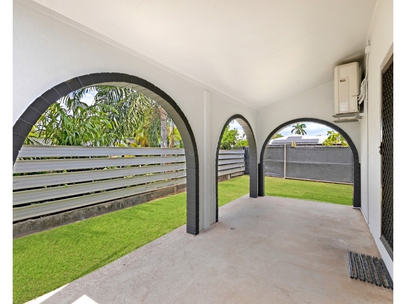 2/20  Easther Crescent, Coconut Grove NT 0810