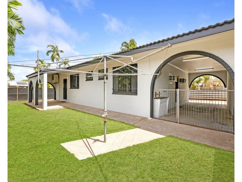2/20  Easther Crescent, Coconut Grove NT 0810