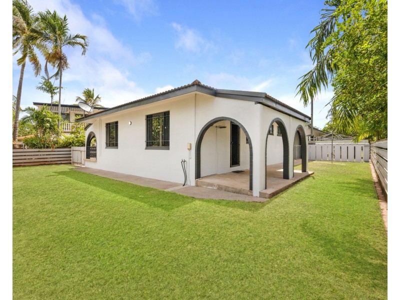 2/20  Easther Crescent, Coconut Grove NT 0810