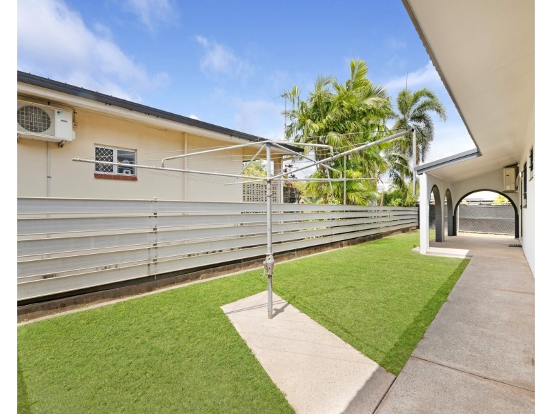 2/20  Easther Crescent, Coconut Grove NT 0810