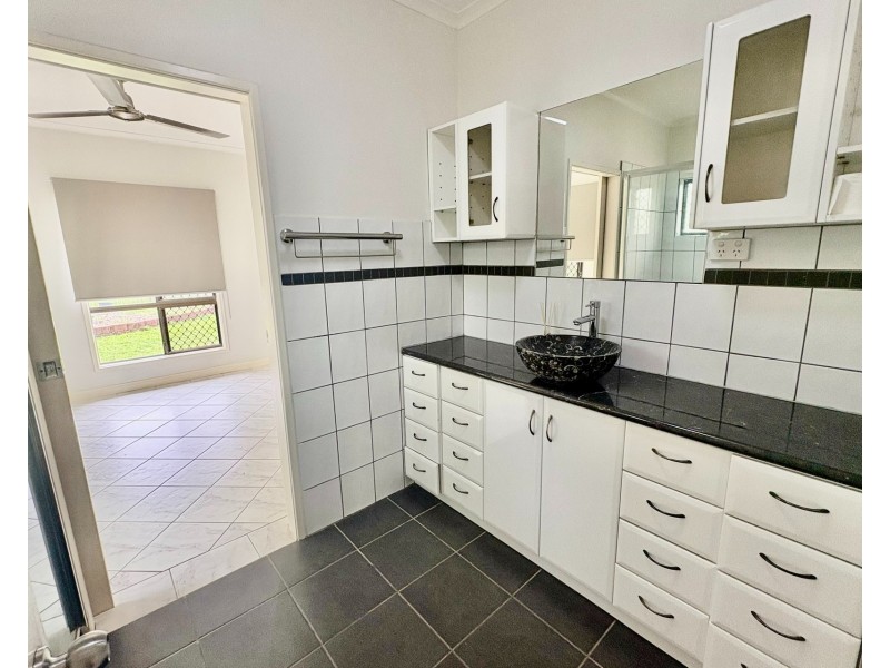 31 Mullamulla Circuit, Karama NT 0812