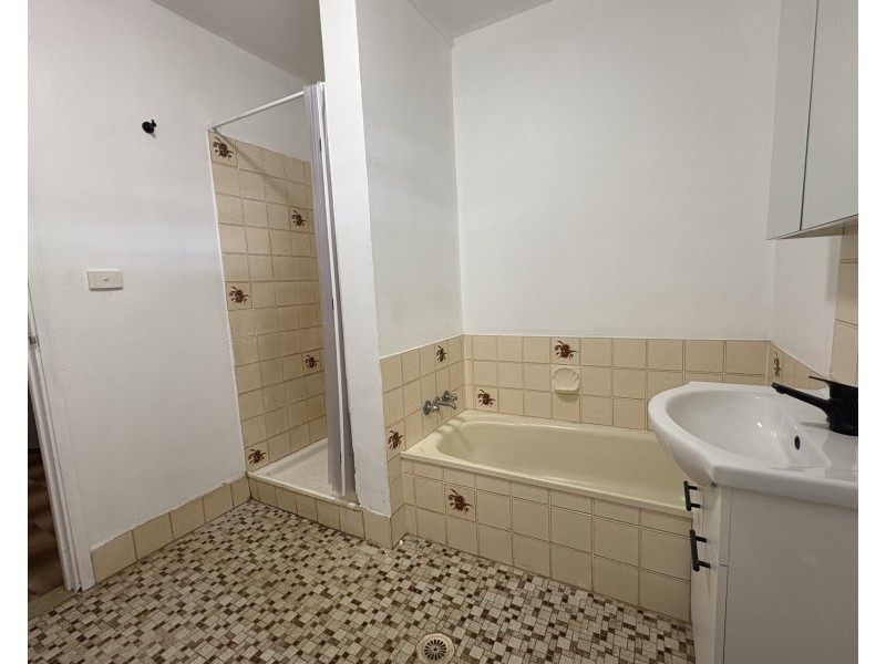 12 Caledonian Street, Anula NT 0812