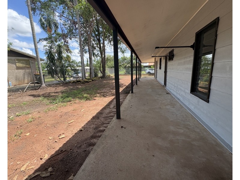 12 Caledonian Street, Anula NT 0812