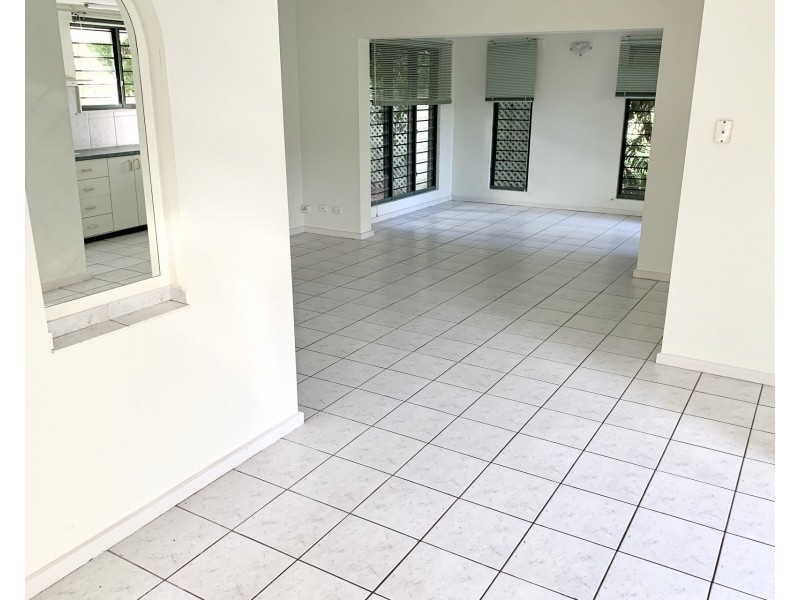 4/4 Gardens Hill Crescent, The Gardens NT 0820