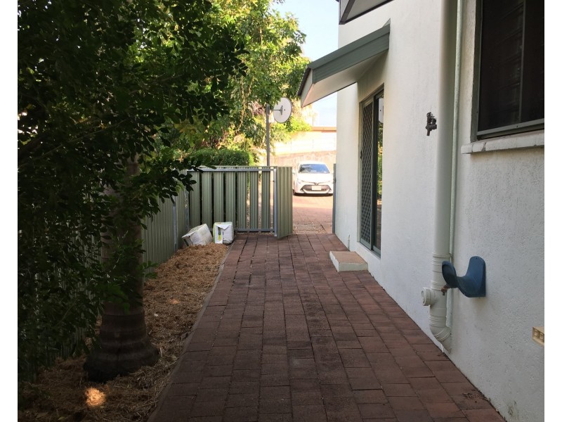 4/4 Gardens Hill Crescent, The Gardens NT 0820