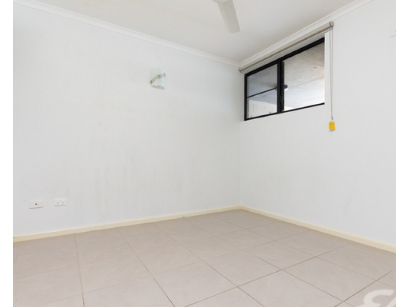 14E/174 Forrest Parade, Rosebery NT 0832