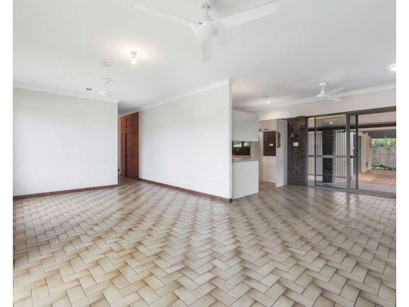 1 Lakes Crescent, Marrara NT 0812