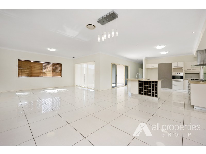 26 Collett Street, Eight Mile Plains QLD 4113