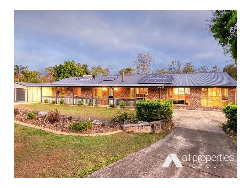 182 Merluna Road, Park Ridge South QLD 4125