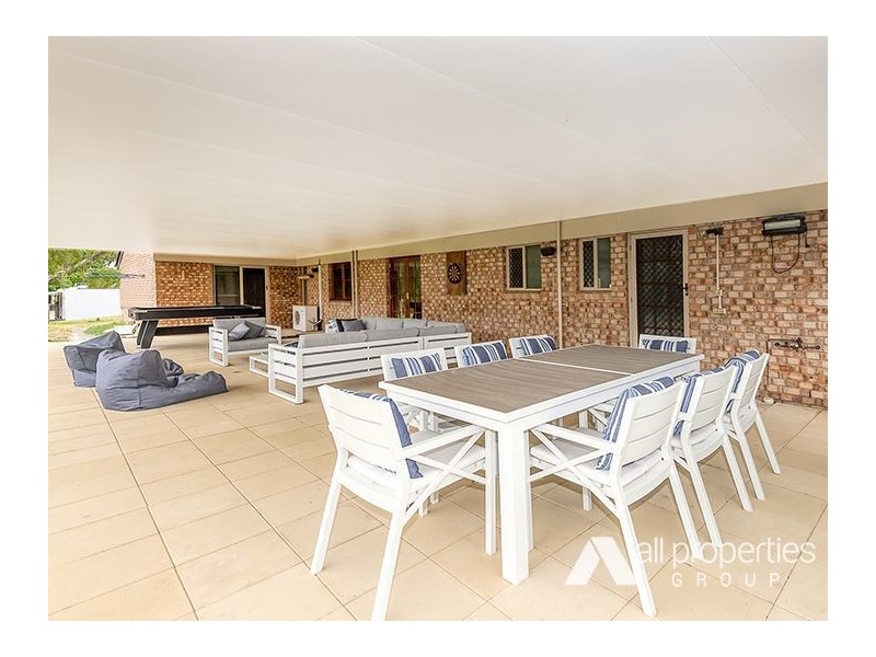 182 Merluna Road, Park Ridge South QLD 4125