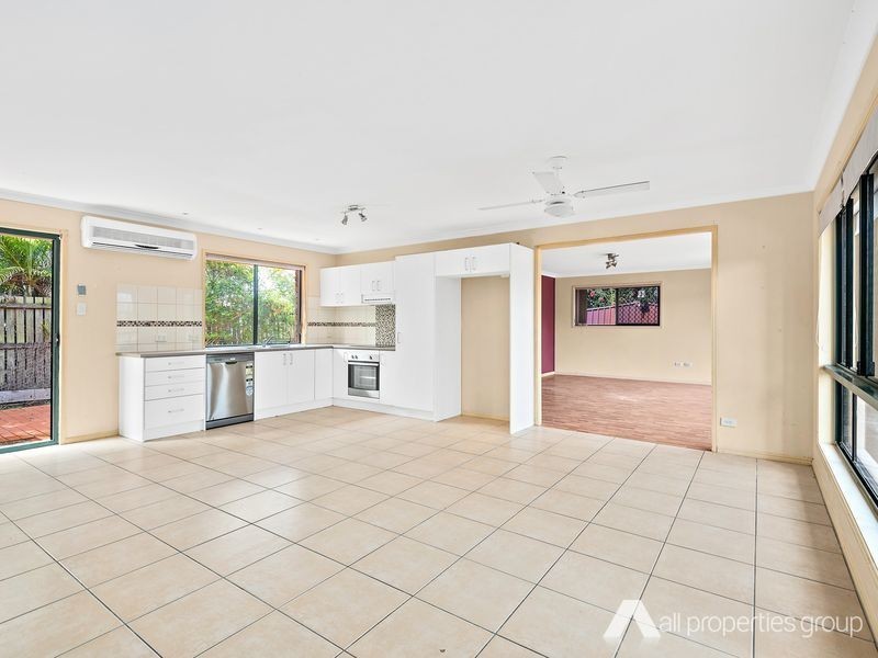 8 Brooke Street, Crestmead QLD 4132