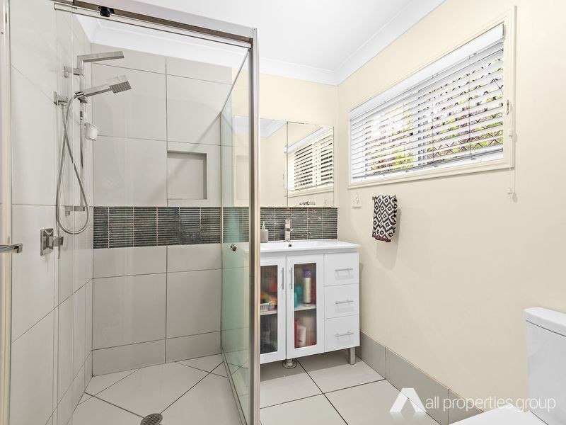 5 Mario Close, Richlands QLD 4077