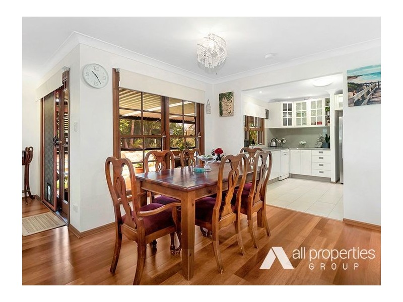 9 Fernhaven Court, Regents Park QLD 4118