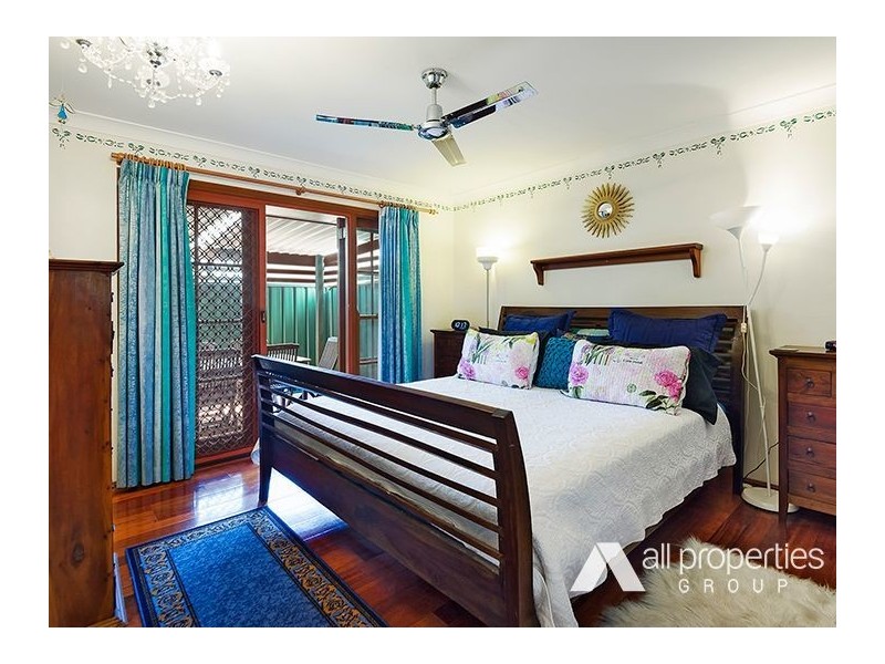 9 Fernhaven Court, Regents Park QLD 4118
