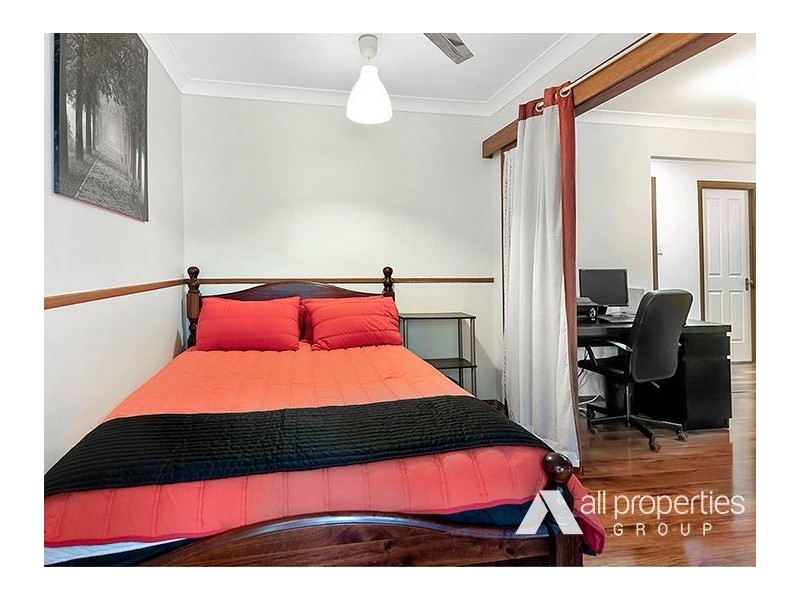 9 Fernhaven Court, Regents Park QLD 4118